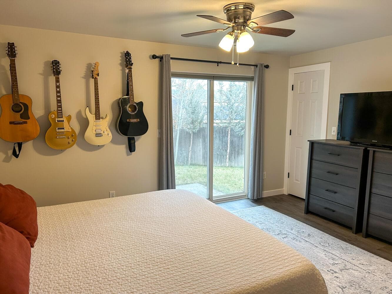 Photo of 1644 SE Riviera Drive 7 of 16
