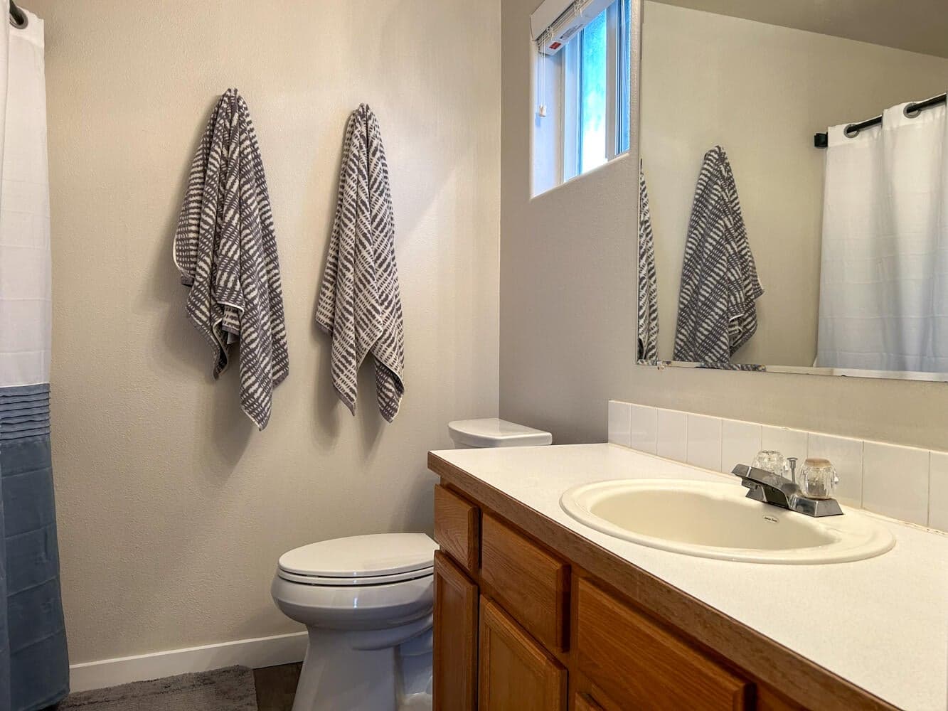 Photo of 1644 SE Riviera Drive 10 of 16