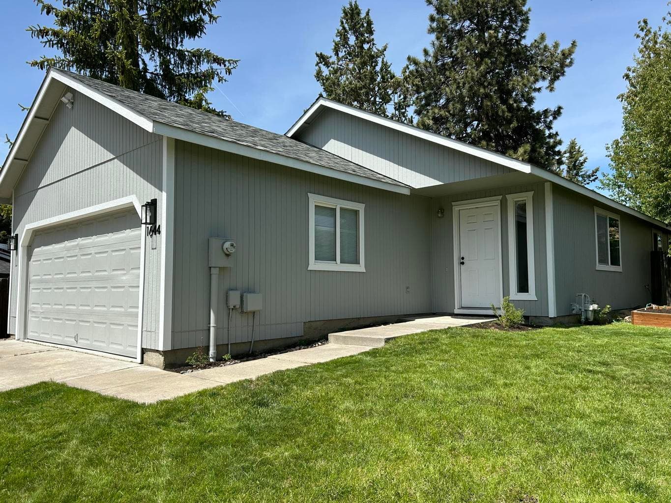 Photo of 1644 SE Riviera Drive 16 of 16