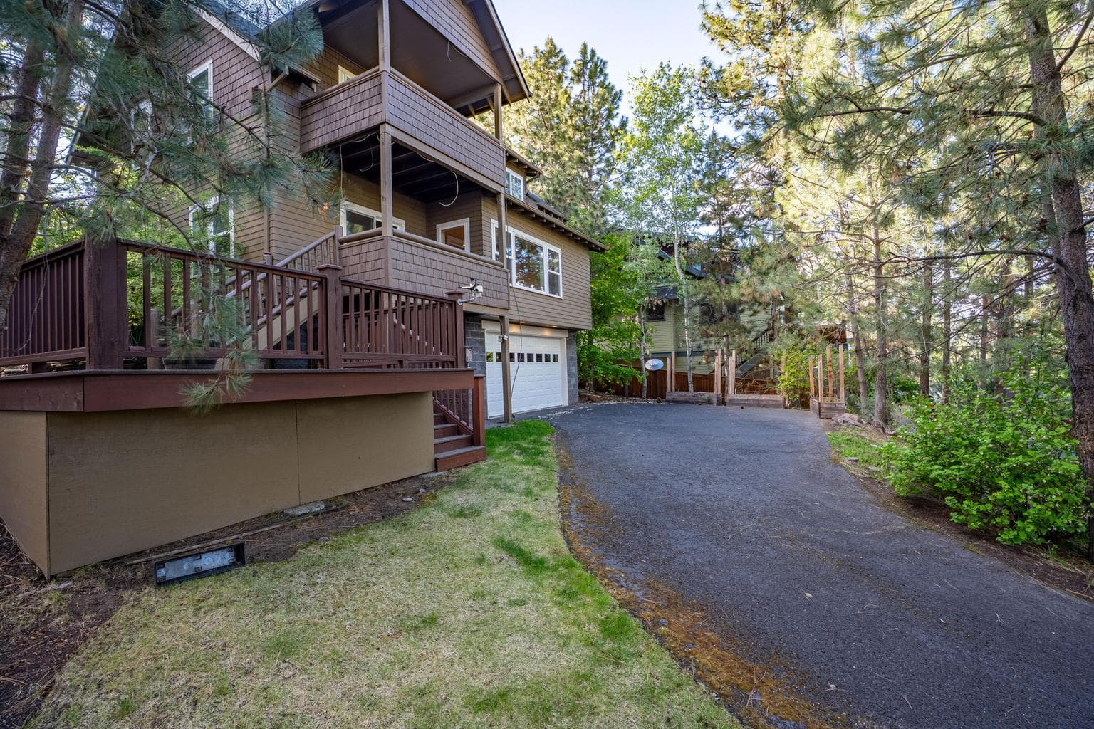 Multi level deck, alley access driveway