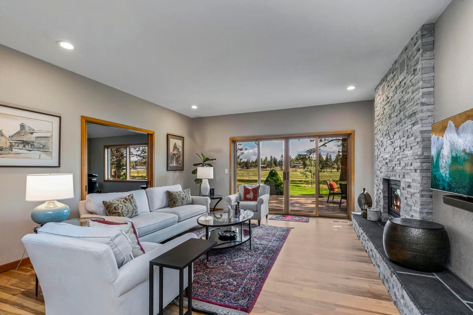 Photo of 15864 Blue Jay Way 14 of 41