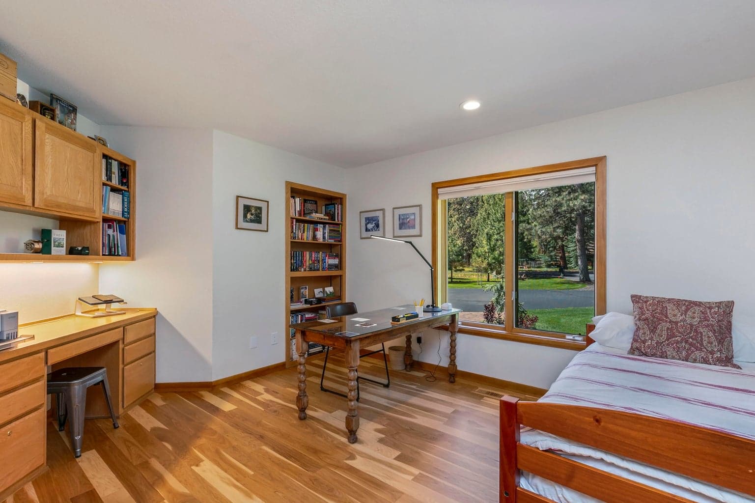 Photo of 15864 Blue Jay Way 25 of 41