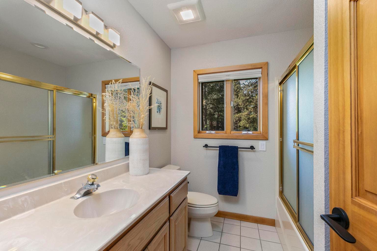Photo of 15864 Blue Jay Way 26 of 41