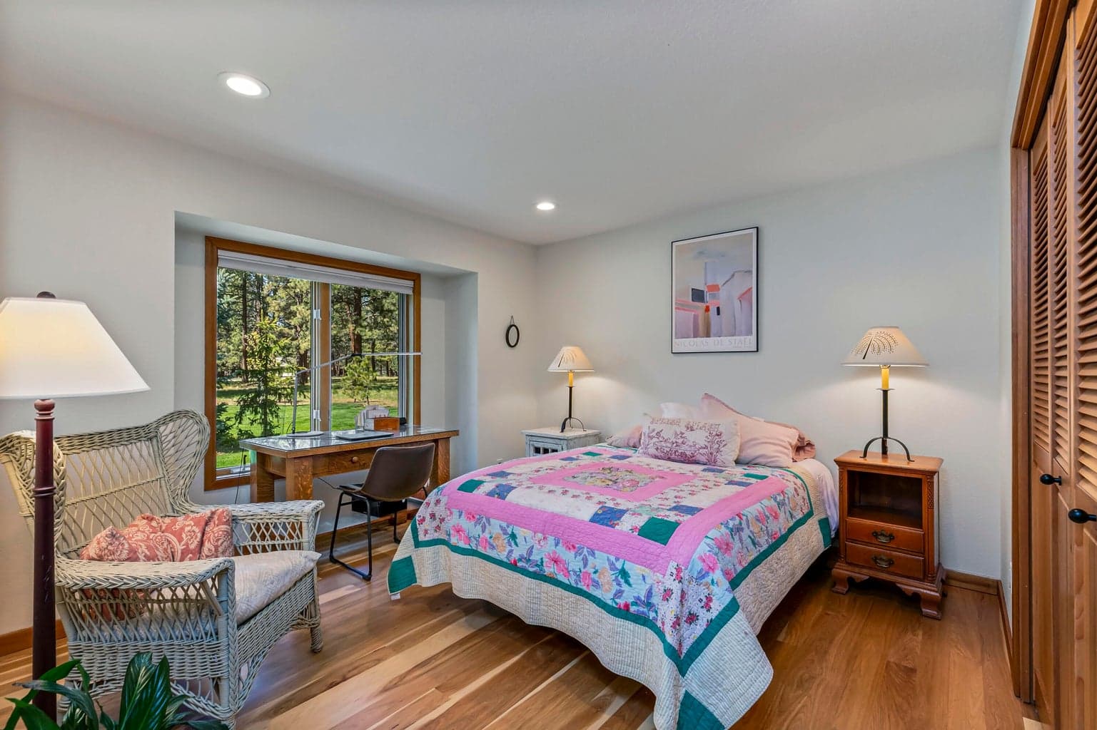 Photo of 15864 Blue Jay Way 27 of 41
