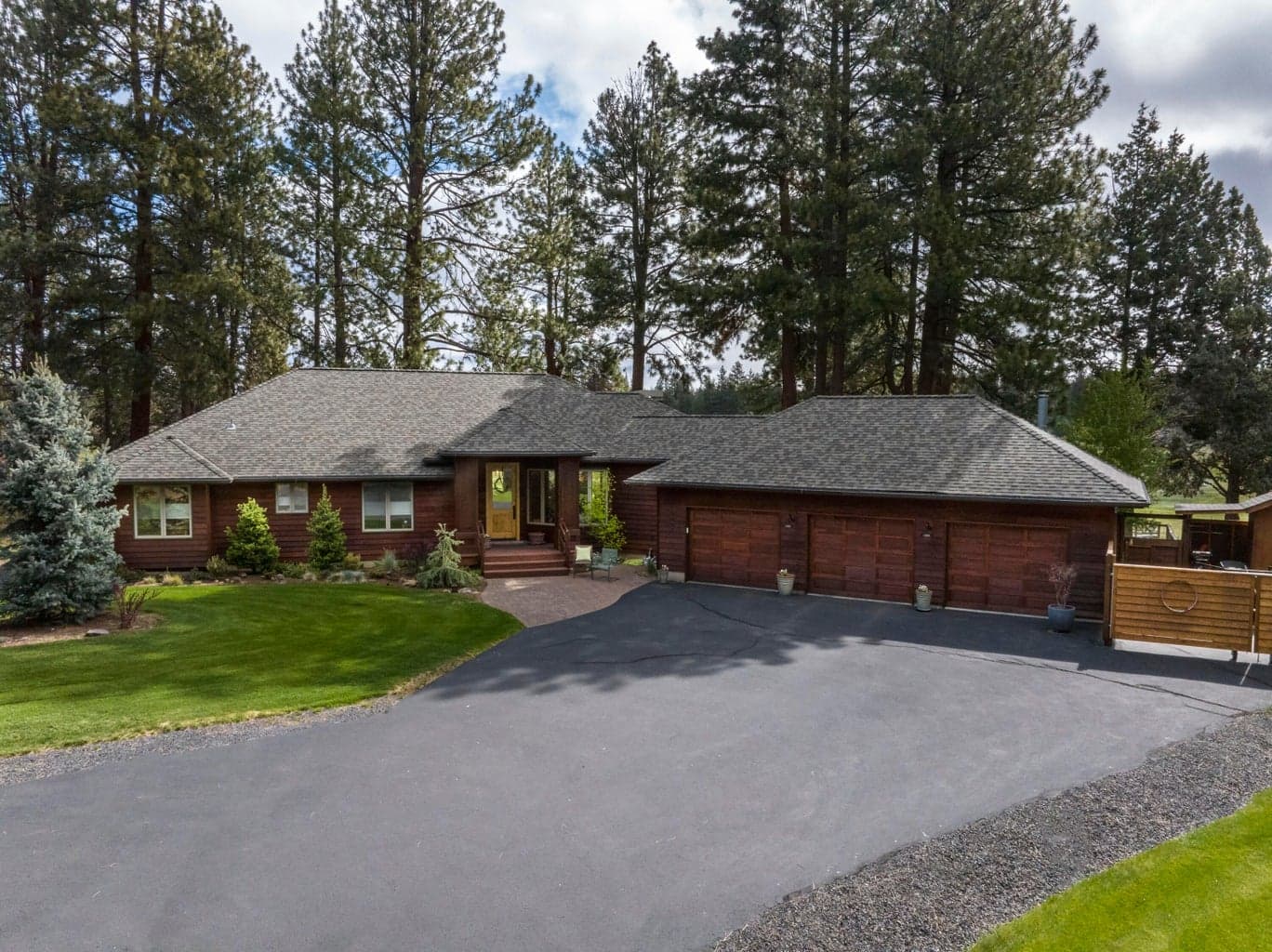 Photo of 15864 Blue Jay Way 32 of 41
