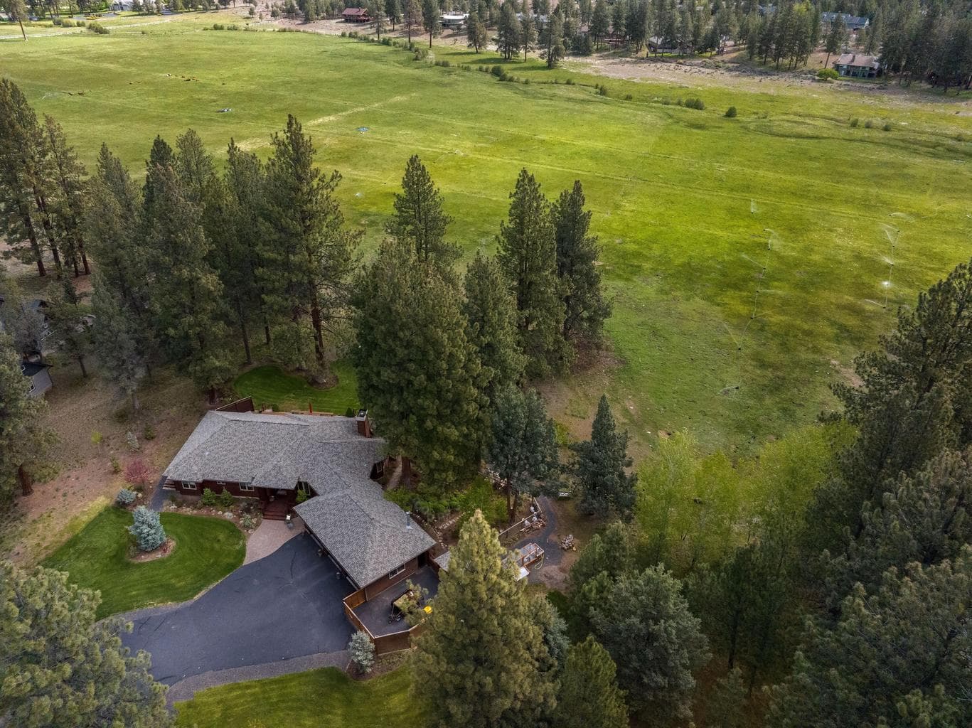 Photo of 15864 Blue Jay Way 40 of 41