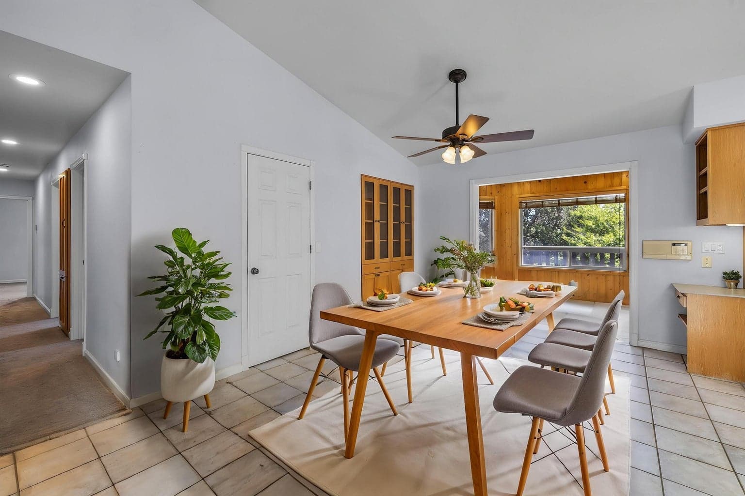 Dining Area off of kitchen.