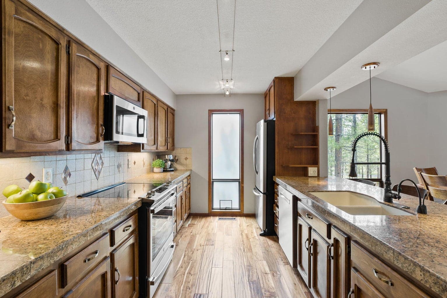 Photo of 17714 Sparks Lane 14 of 48