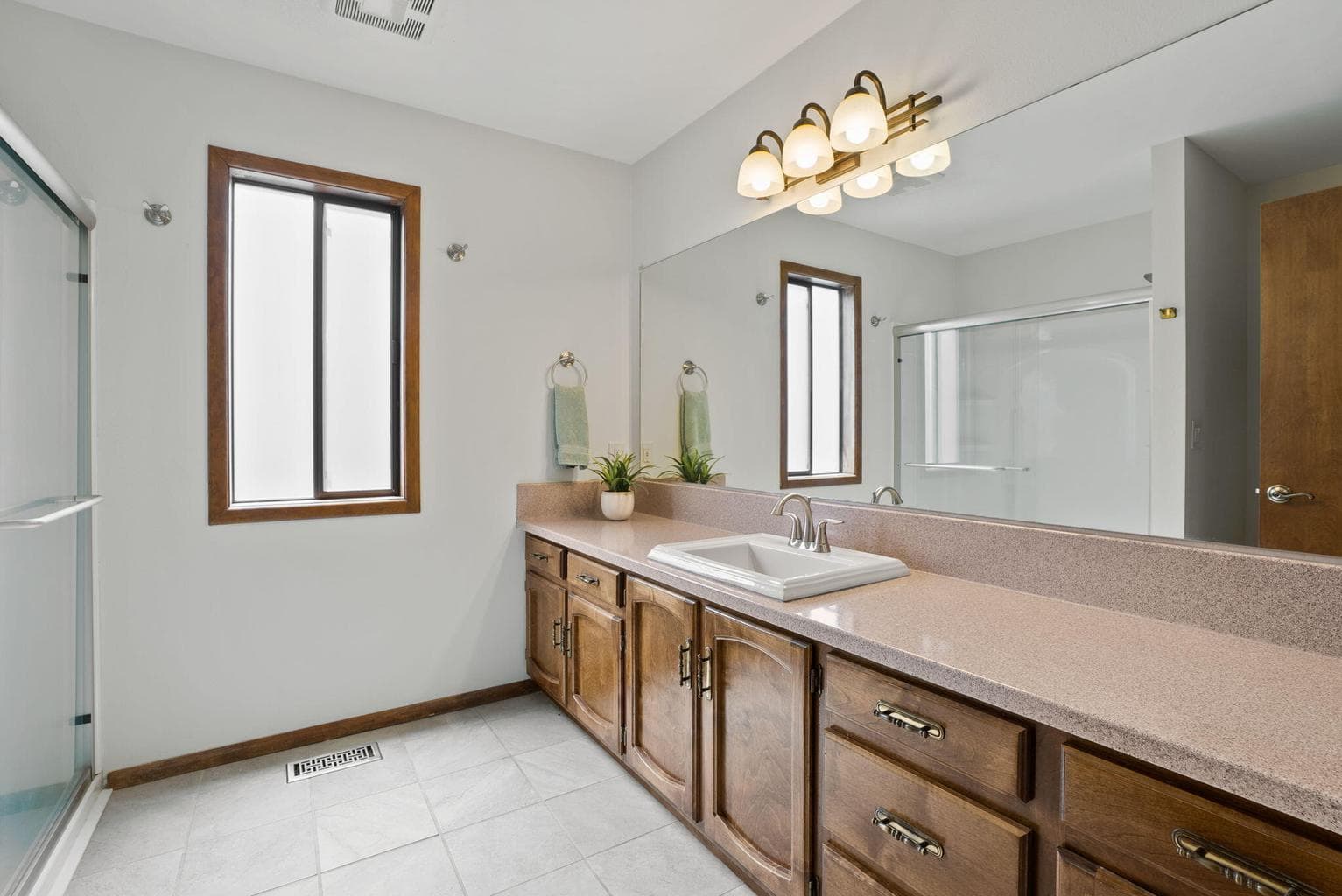 Photo of 17714 Sparks Lane 30 of 48