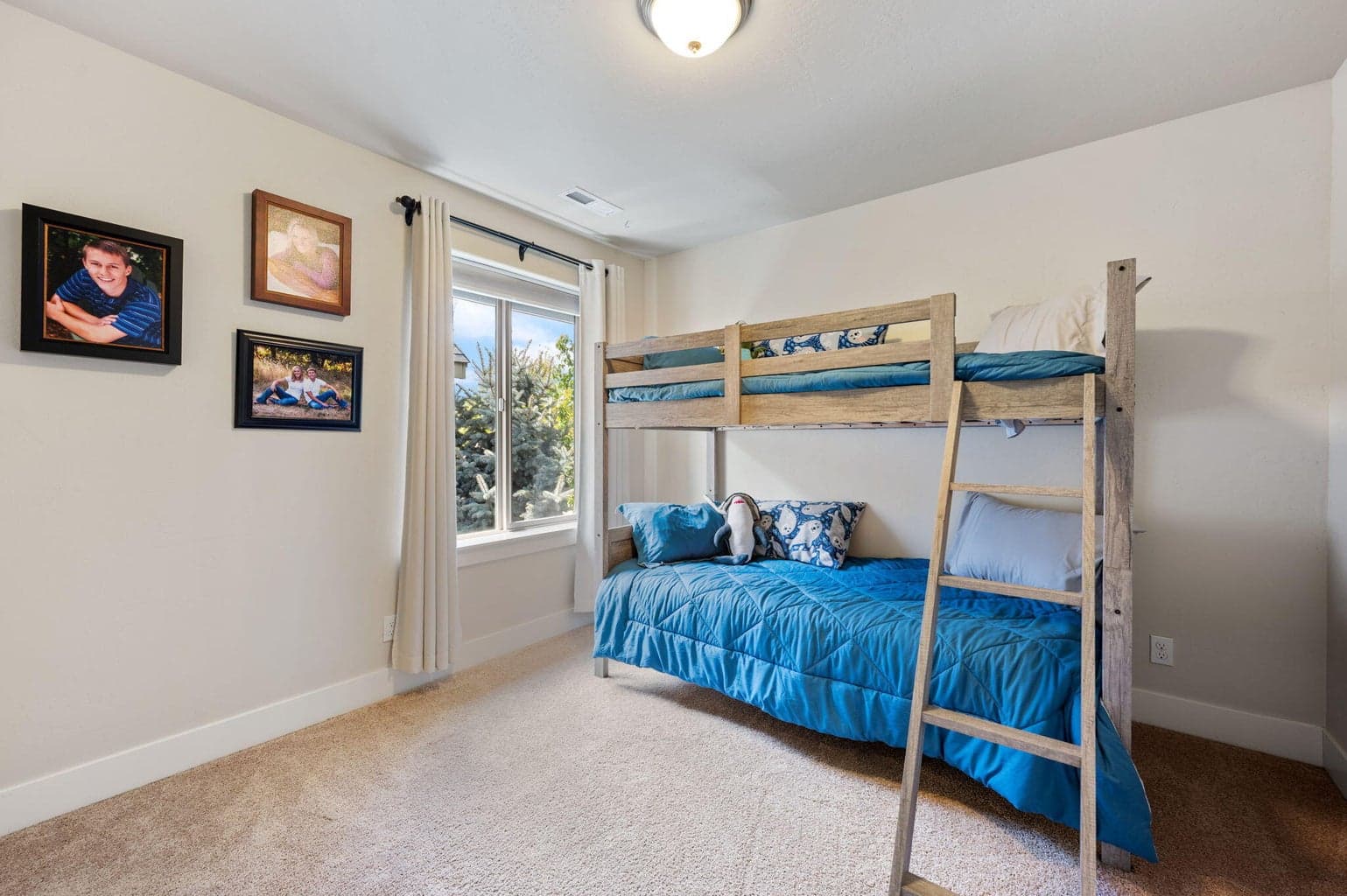 Photo of 63115 NE De Haviland Street 34 of 45