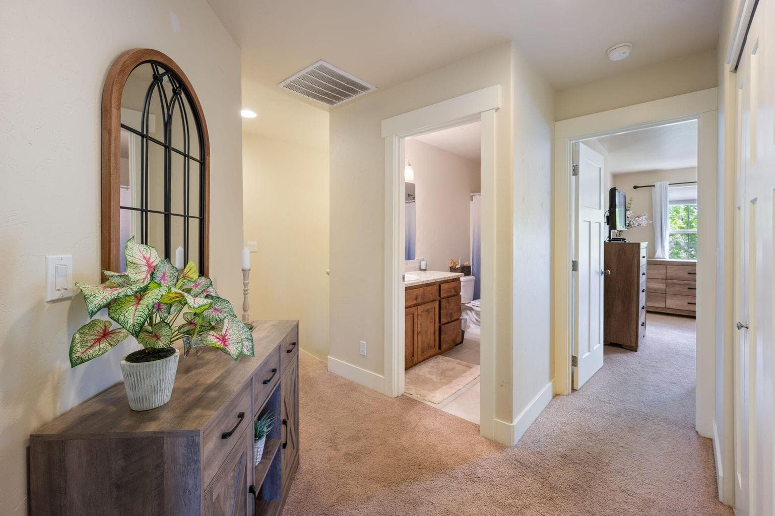 Photo of 63115 NE De Haviland Street 36 of 45