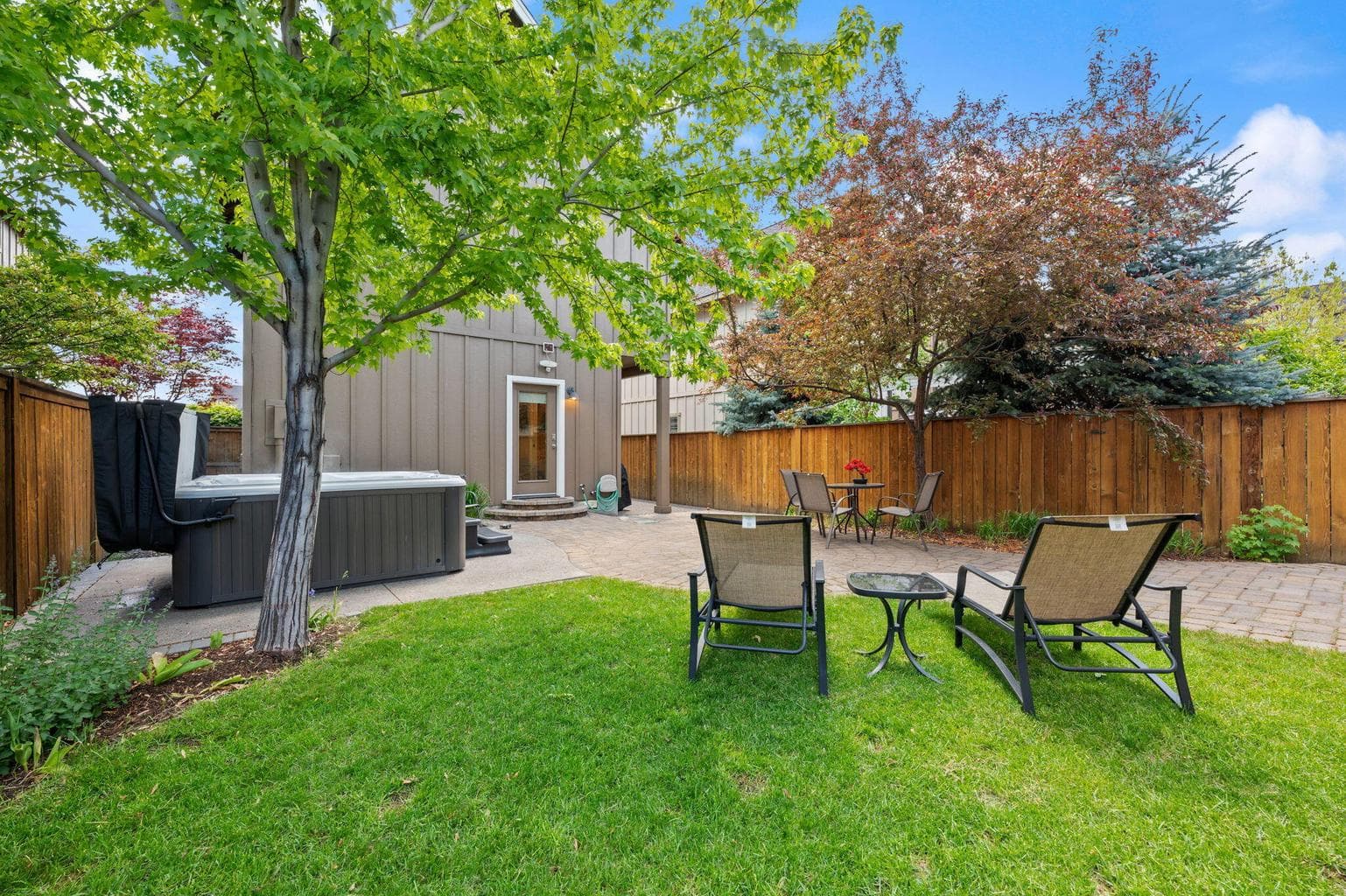 Photo of 63115 NE De Haviland Street 9 of 45