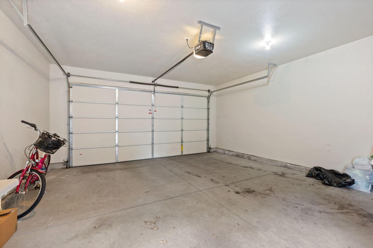Photo of 63115 NE De Haviland Street 39 of 45
