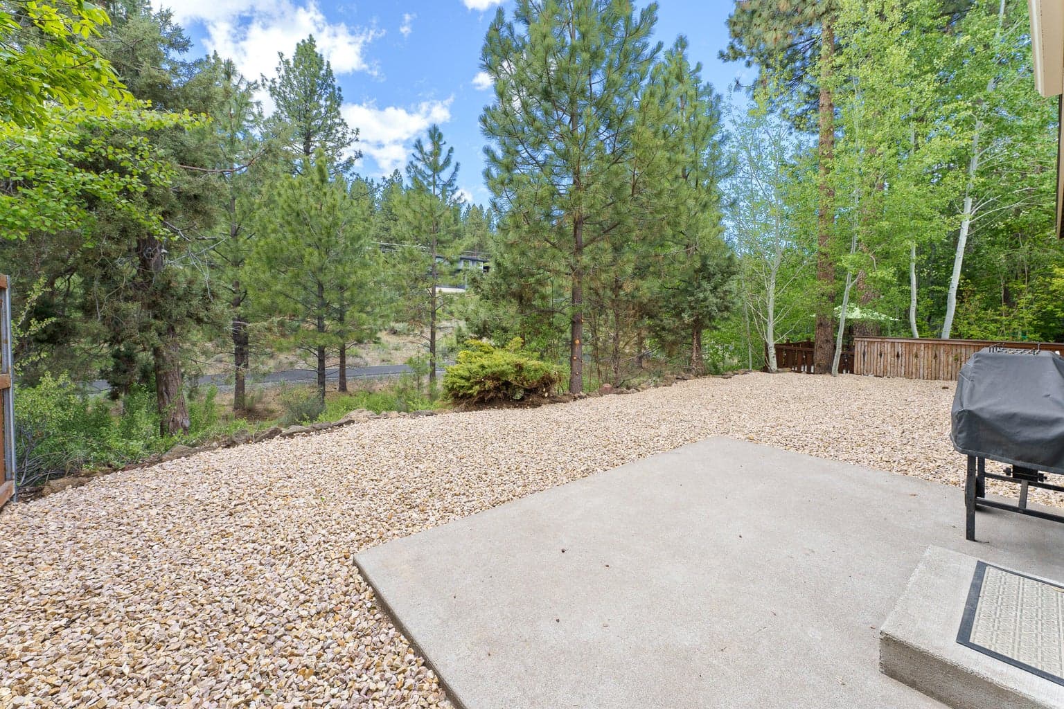 Photo of 19486 Brookside 5 of 27
