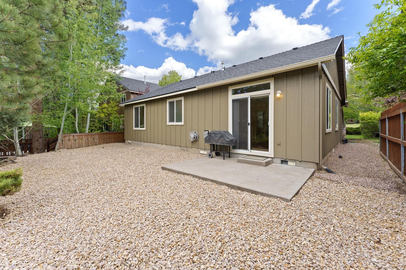 Photo of 19486 Brookside Way 7 of 27