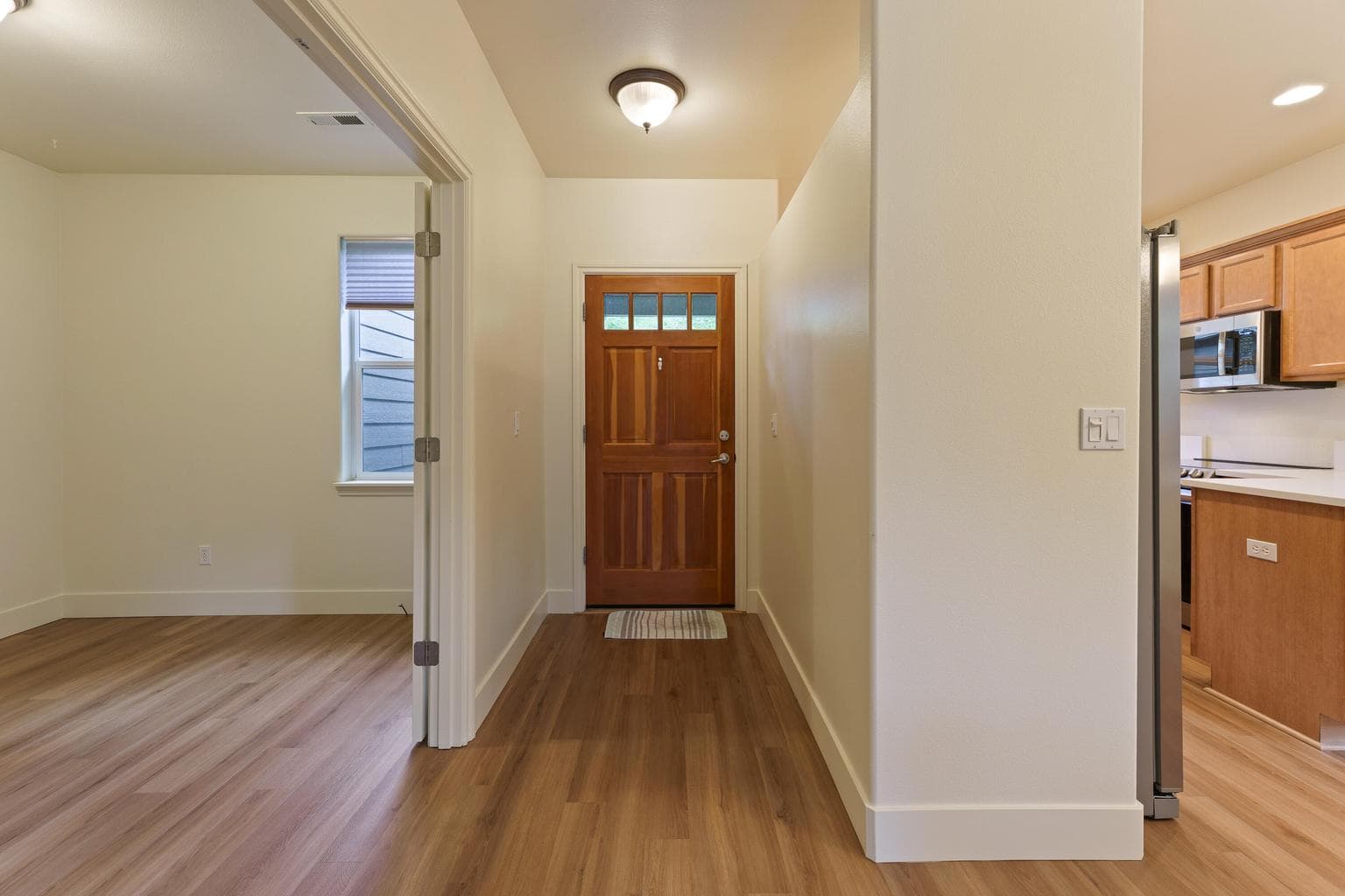 Photo of 19486 Brookside Way 10 of 27
