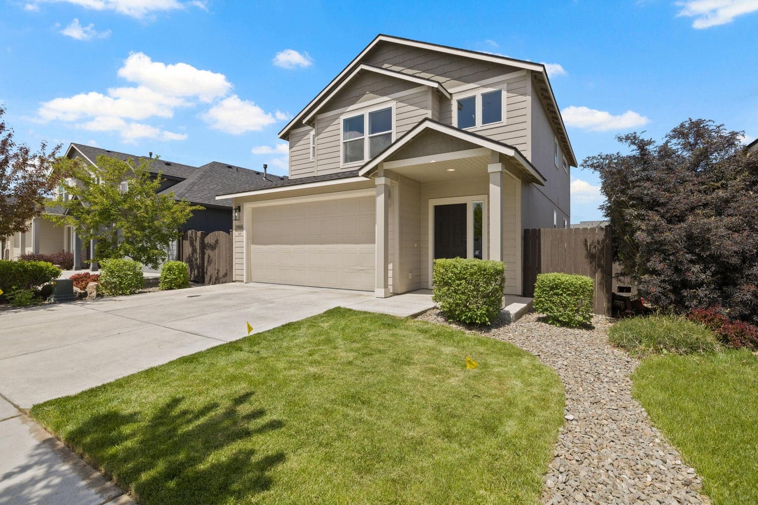 Photo of 2555 Ivy 4 of 51