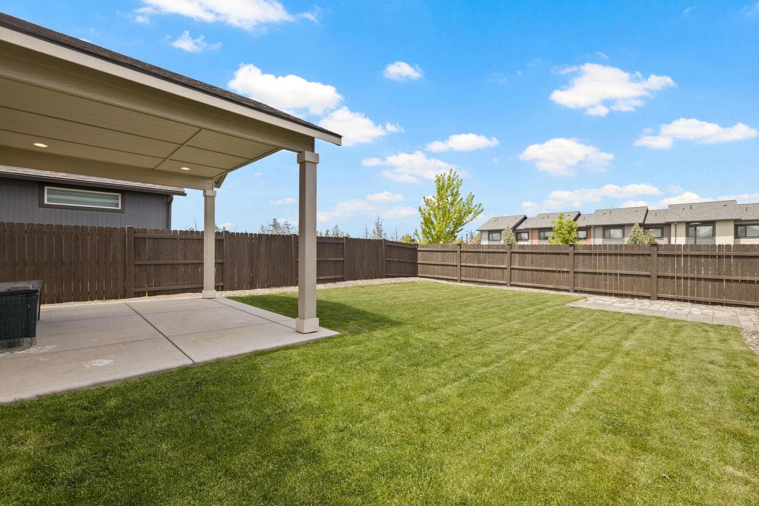 Photo of 2555 NW Ivy Way 48 of 51