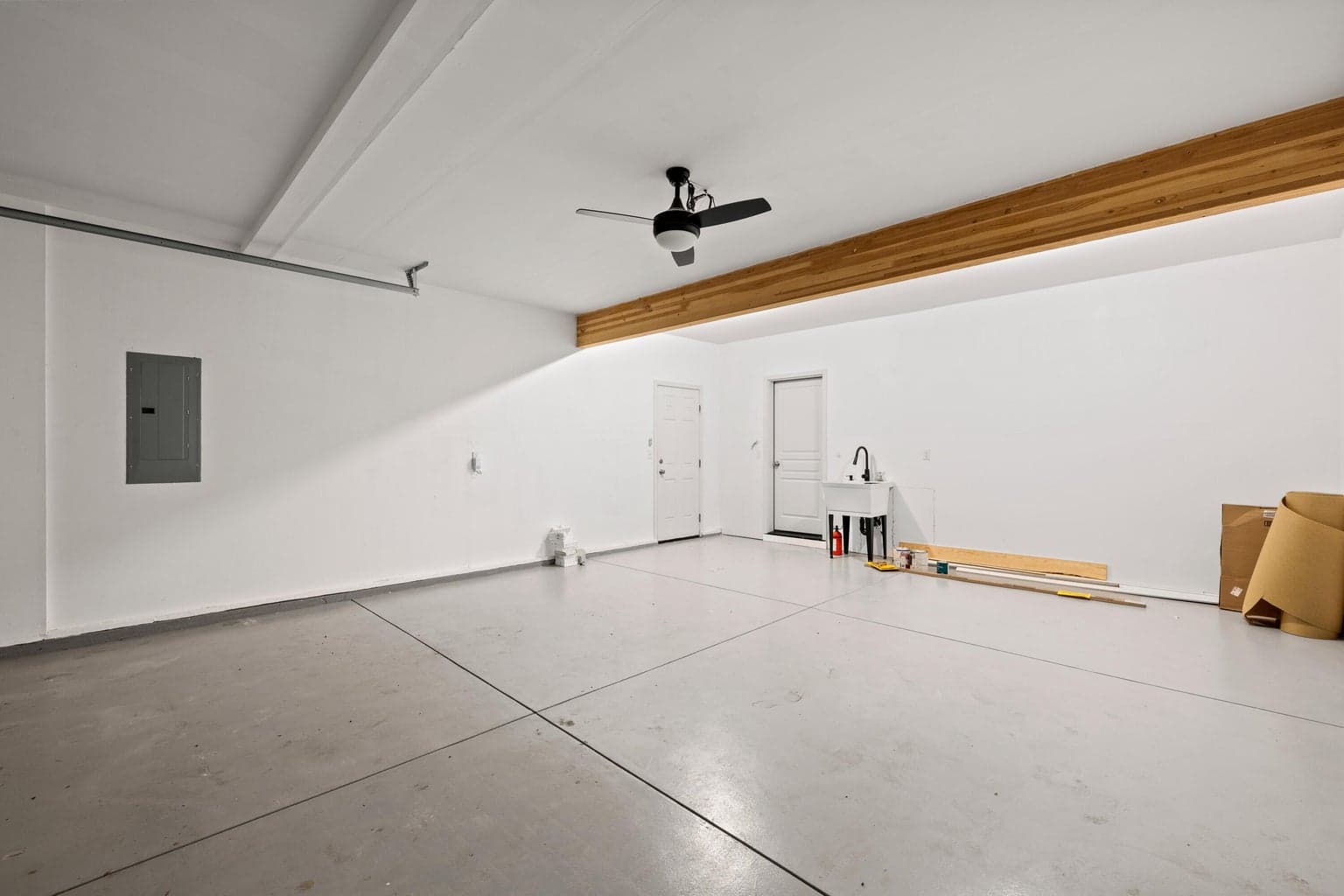 Photo of 2555 NW Ivy Way 26 of 51