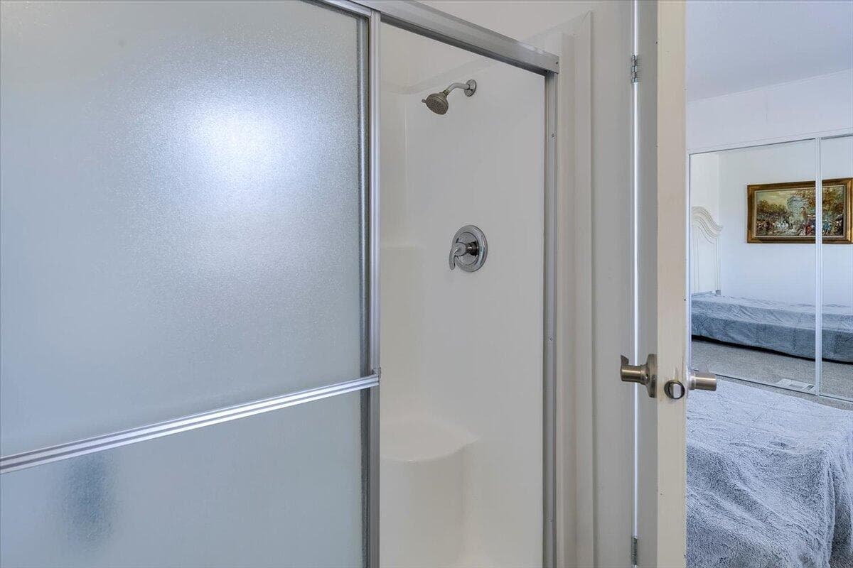 Photo of 2633 SW Obsidian Avenue 28 of 28
