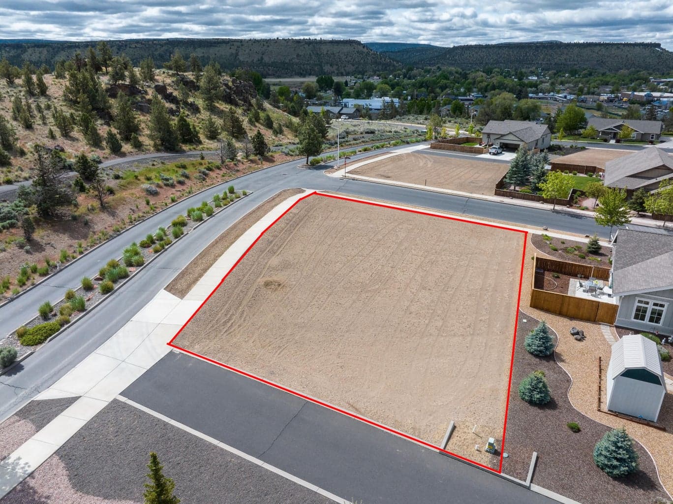 Photo of 2177 NE Kokanee Way 12 of 12