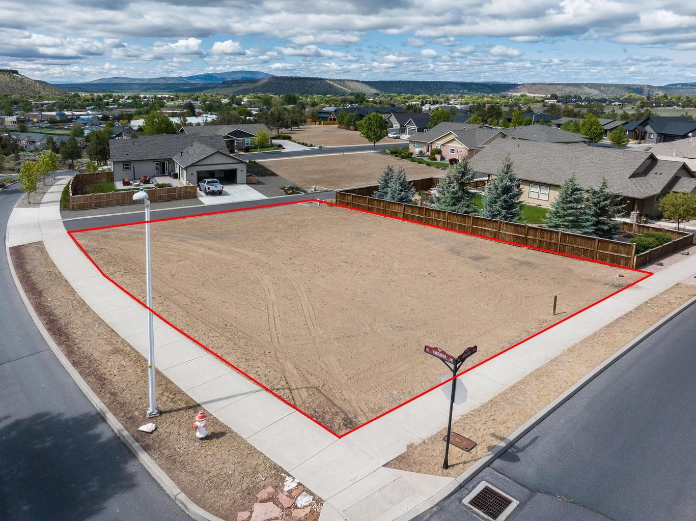 Photo of 2178 NE Kokanee Way 12 of 14
