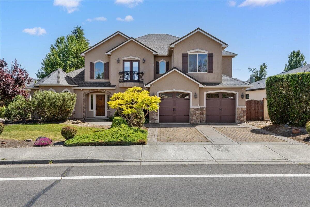 888 Arrowhead