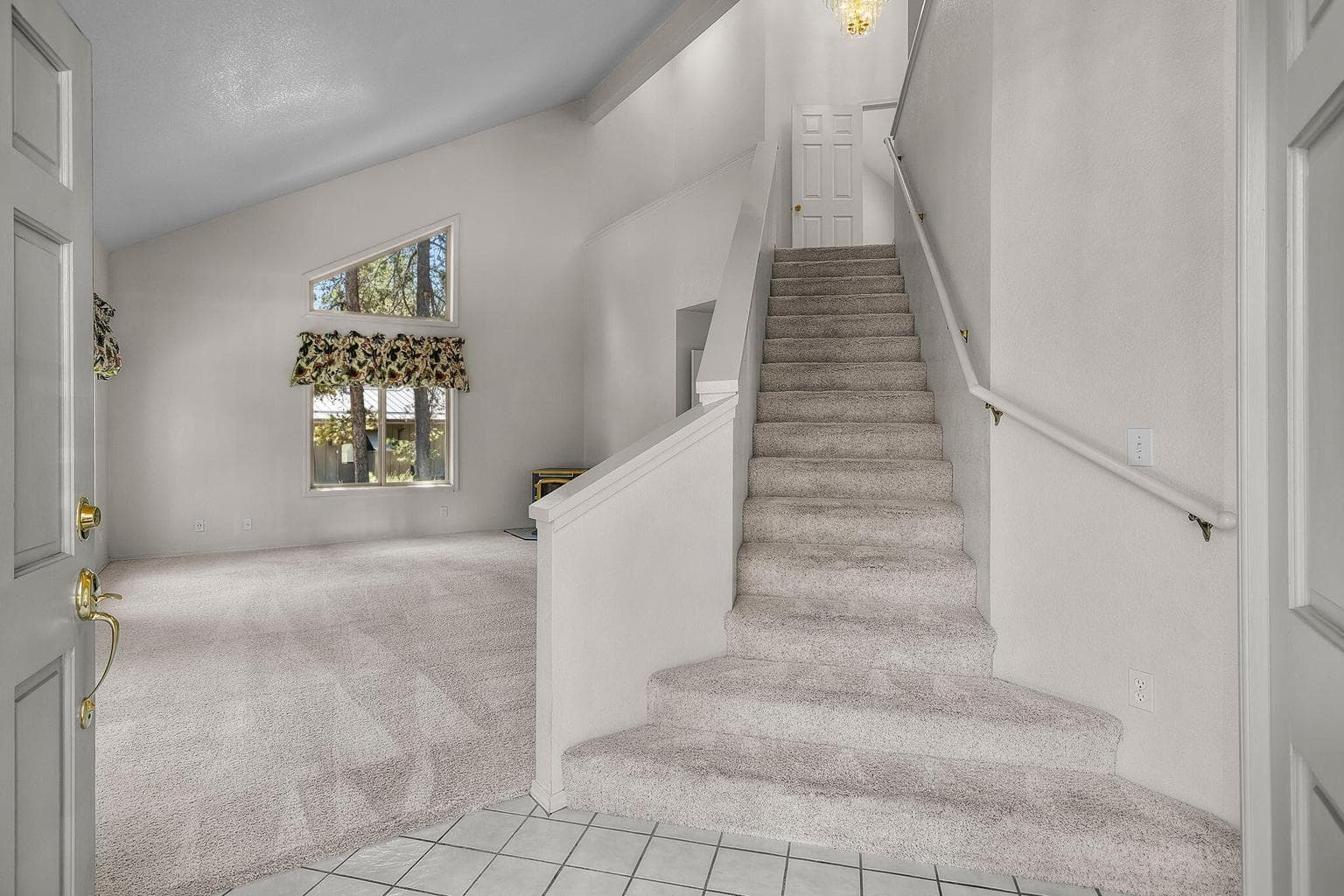 Photo of 57817 Mt Adams Lane 18 of 45