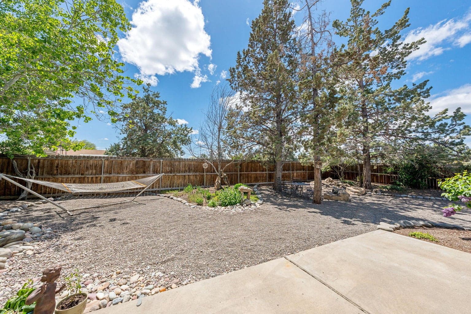 Photo of 2490 SW Cascade Mountain Avenue 17 of 38