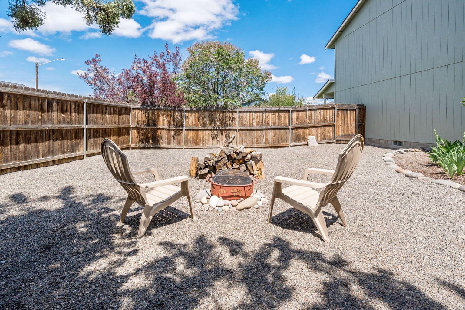 Photo of 2490 SW Cascade Mountain Avenue 27 of 38