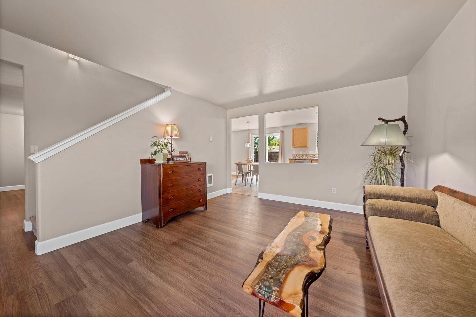 Photo of 2490 SW Cascade Mountain Avenue 8 of 38