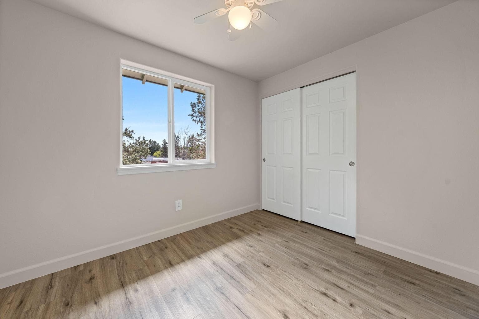 Photo of 2490 SW Cascade Mountain Avenue 34 of 38