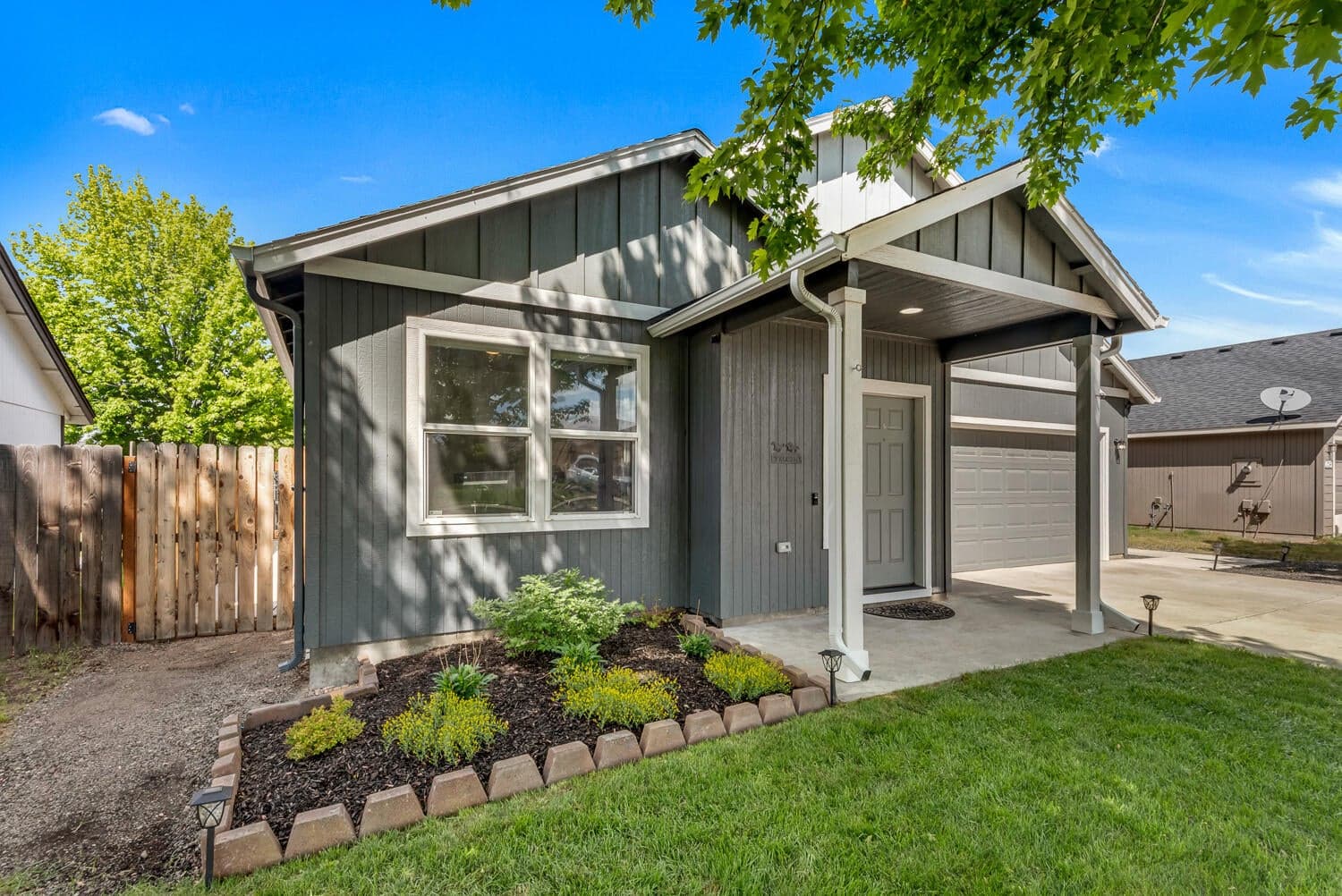 Photo of 2473 5th 2 of 23