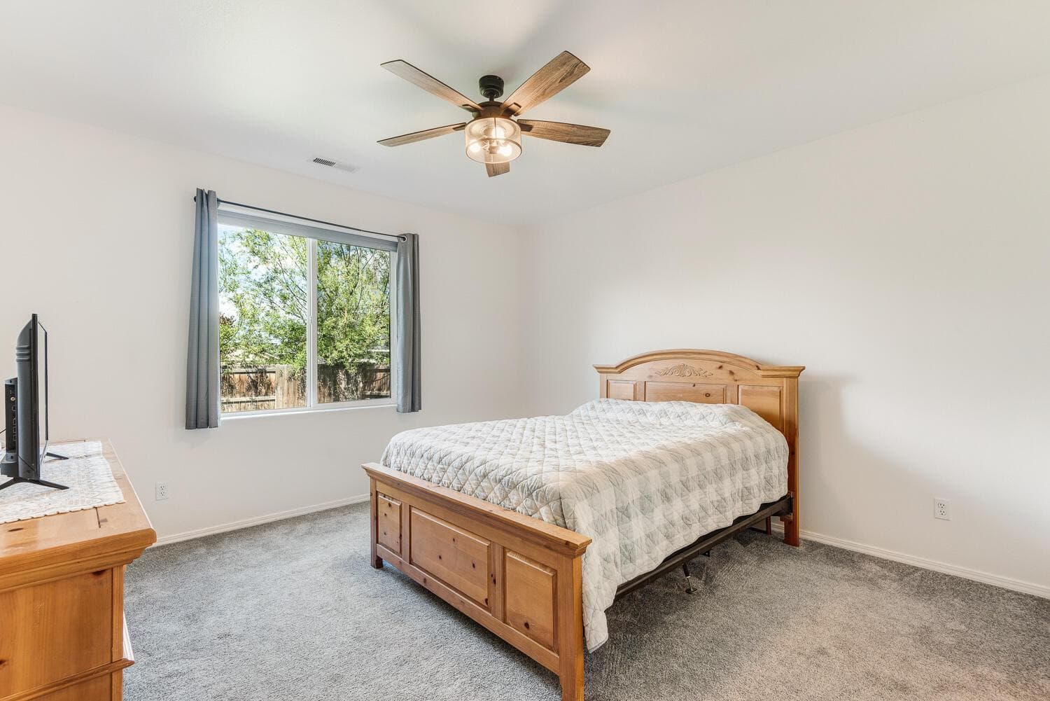 Photo of 2473 NE 5th Street 12 of 23