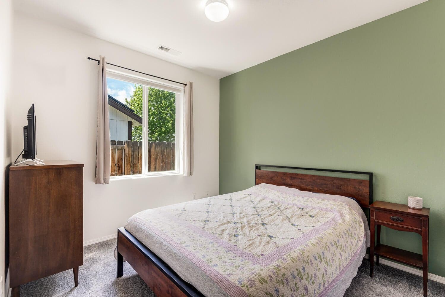 Photo of 2473 NE 5th Street 15 of 23