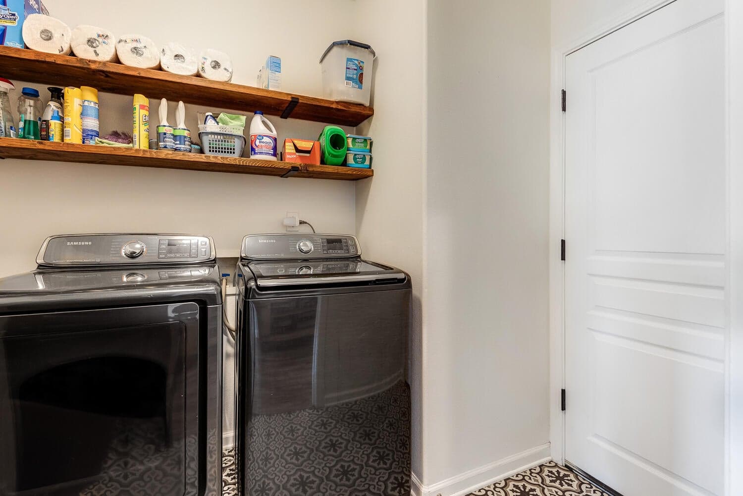 Photo of 2473 NE 5th Street 17 of 23