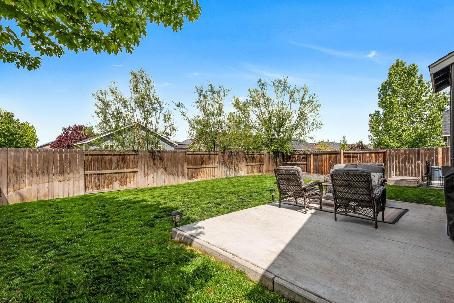 Photo of 2473 NE 5th Street 19 of 23