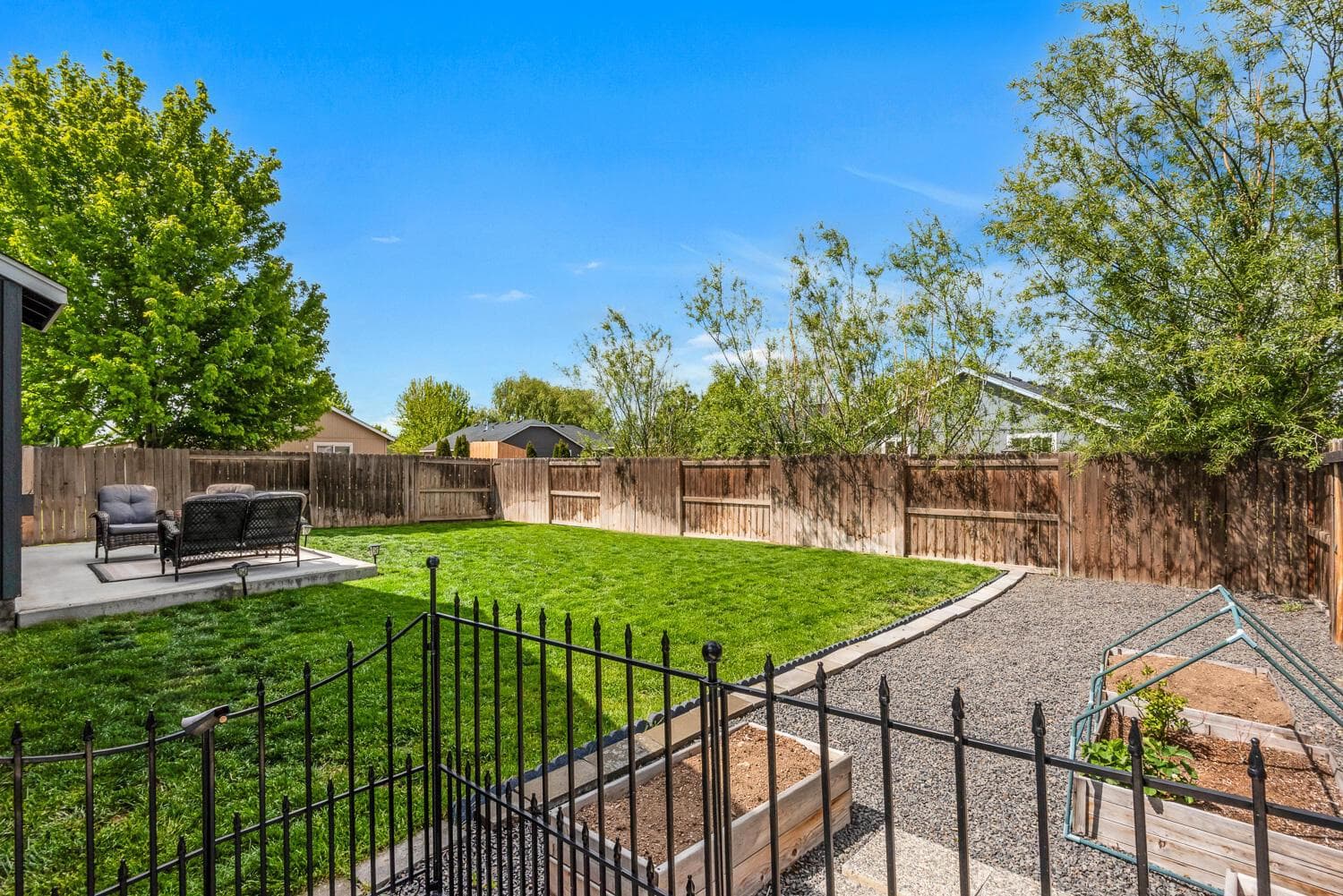 Photo of 2473 NE 5th Street 22 of 23