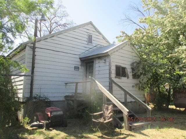 Photo of 704 Fulton 3 of 16