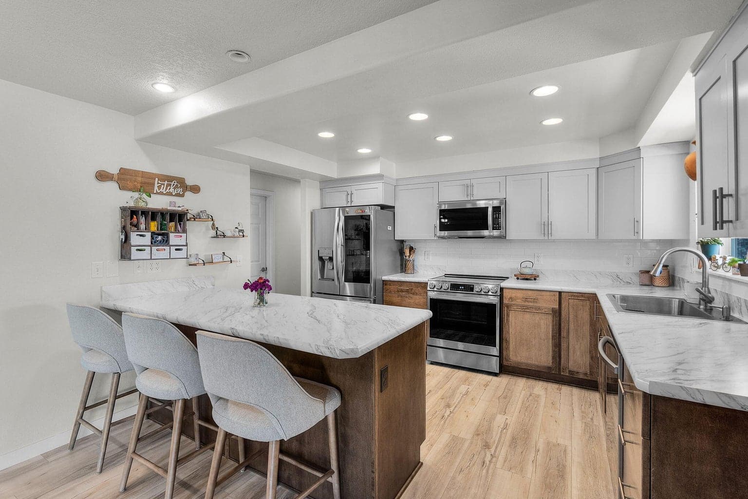 Photo of 851 SE Rancho Lane 8 of 51