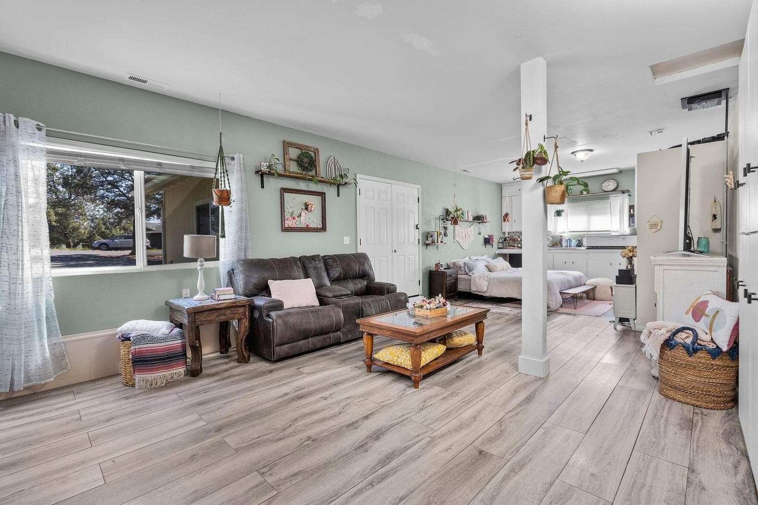 Photo of 851 SE Rancho Lane 16 of 51