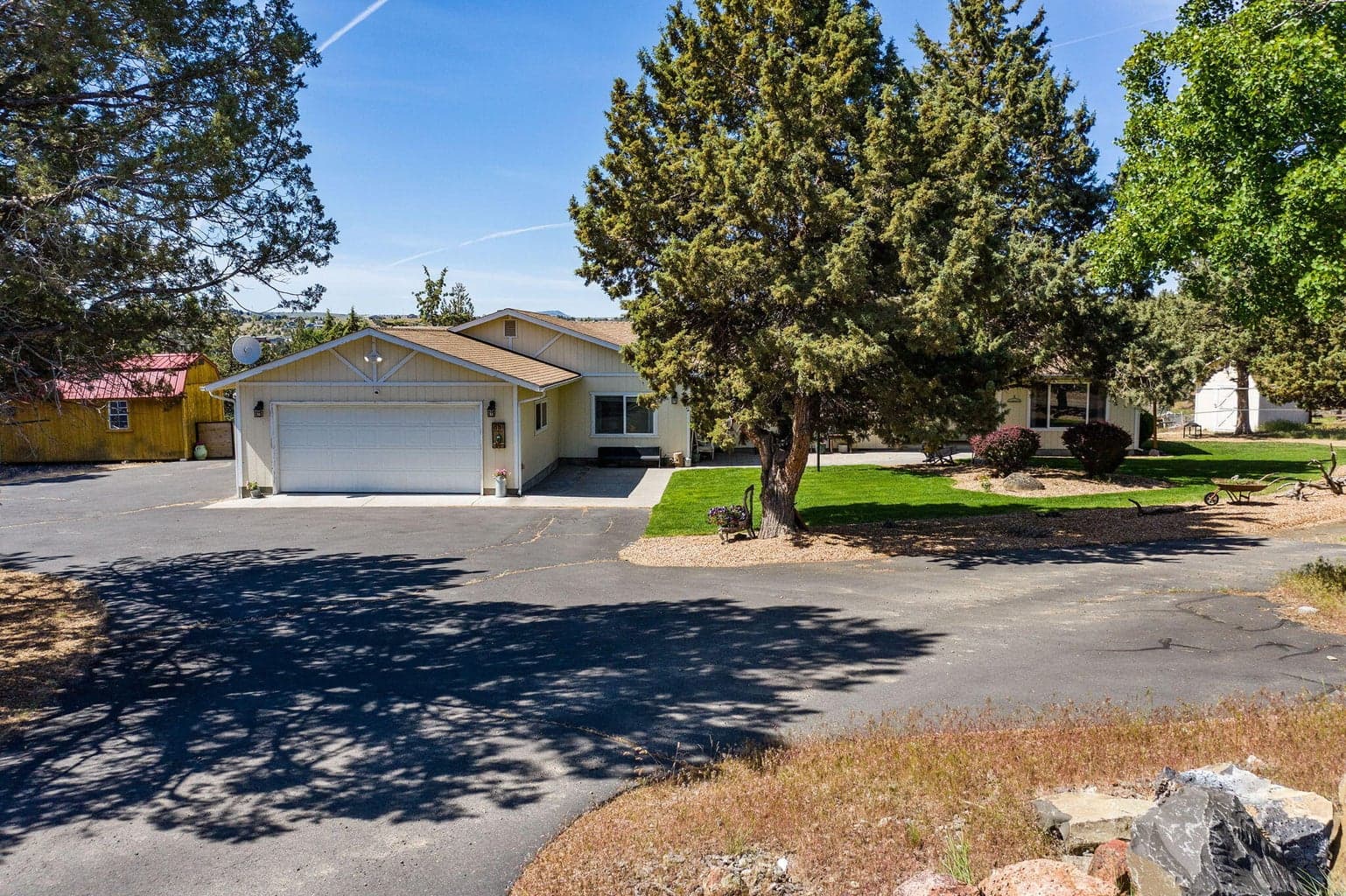 Photo of 851 SE Rancho Lane 47 of 51