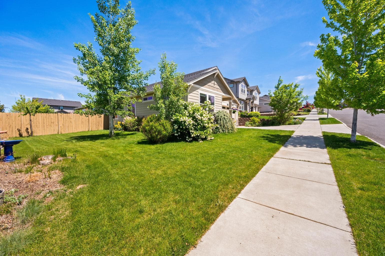Photo of 4677 SW Volcano Avenue 33 of 35