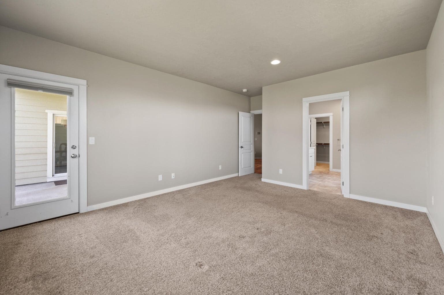 Photo of 4677 SW Volcano Avenue 22 of 35