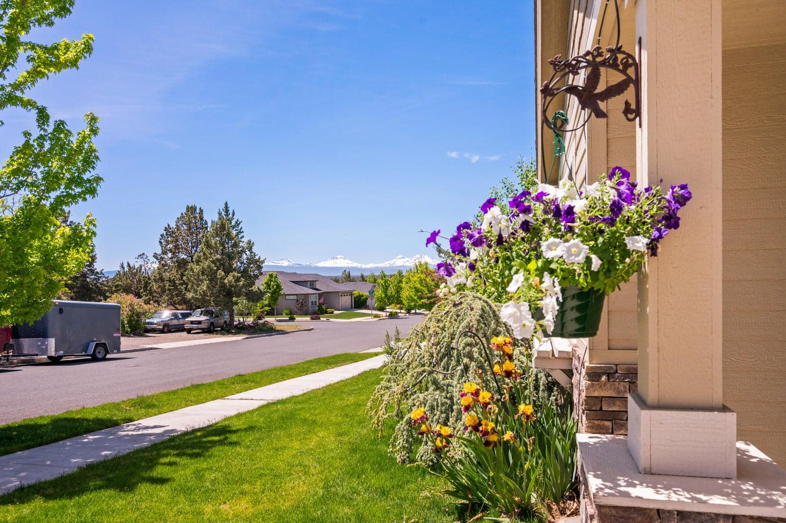 Photo of 4677 SW Volcano Avenue 35 of 35