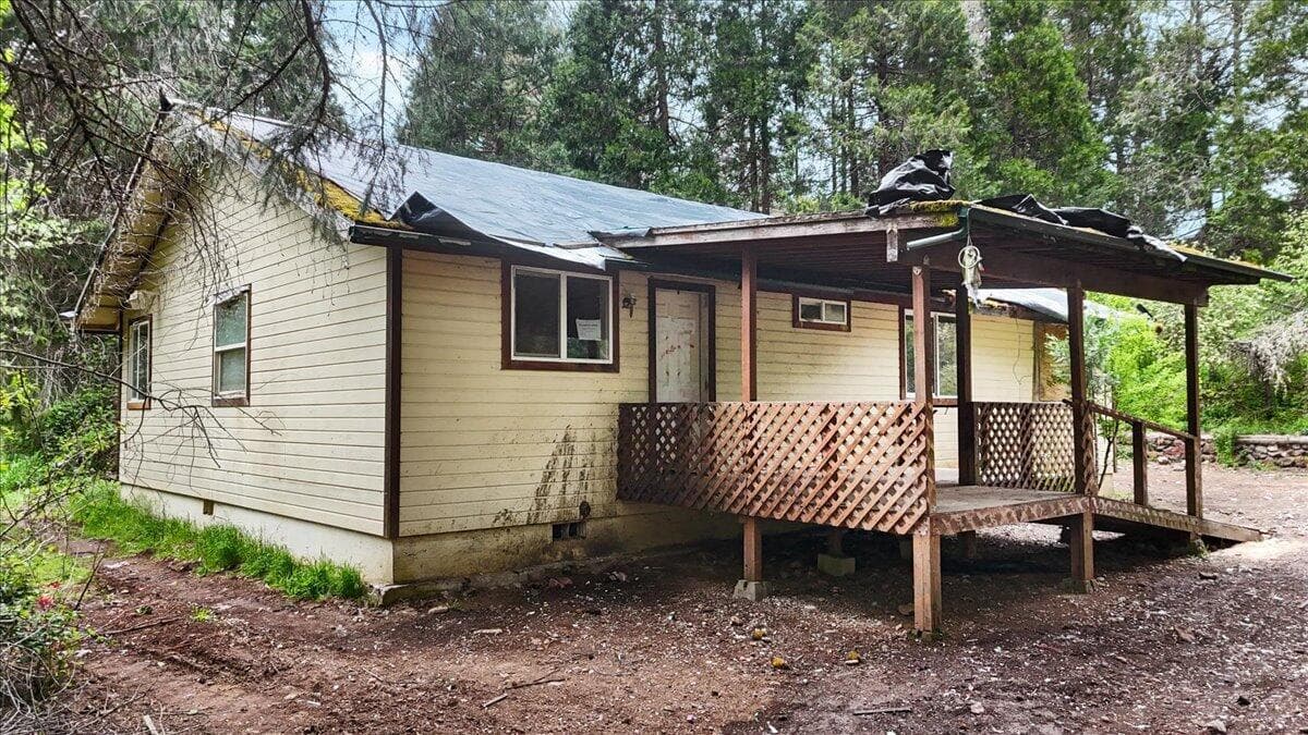 9020 Elk Creek, Trail, 97541