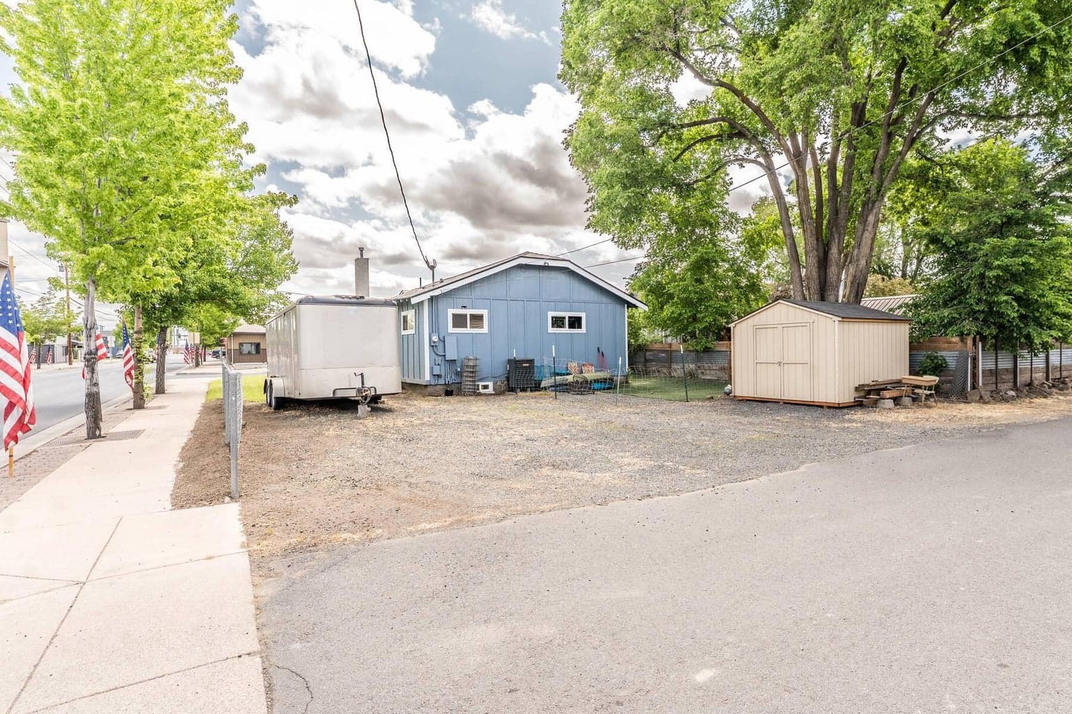 Photo of 703 SW 7th Street 15 of 19