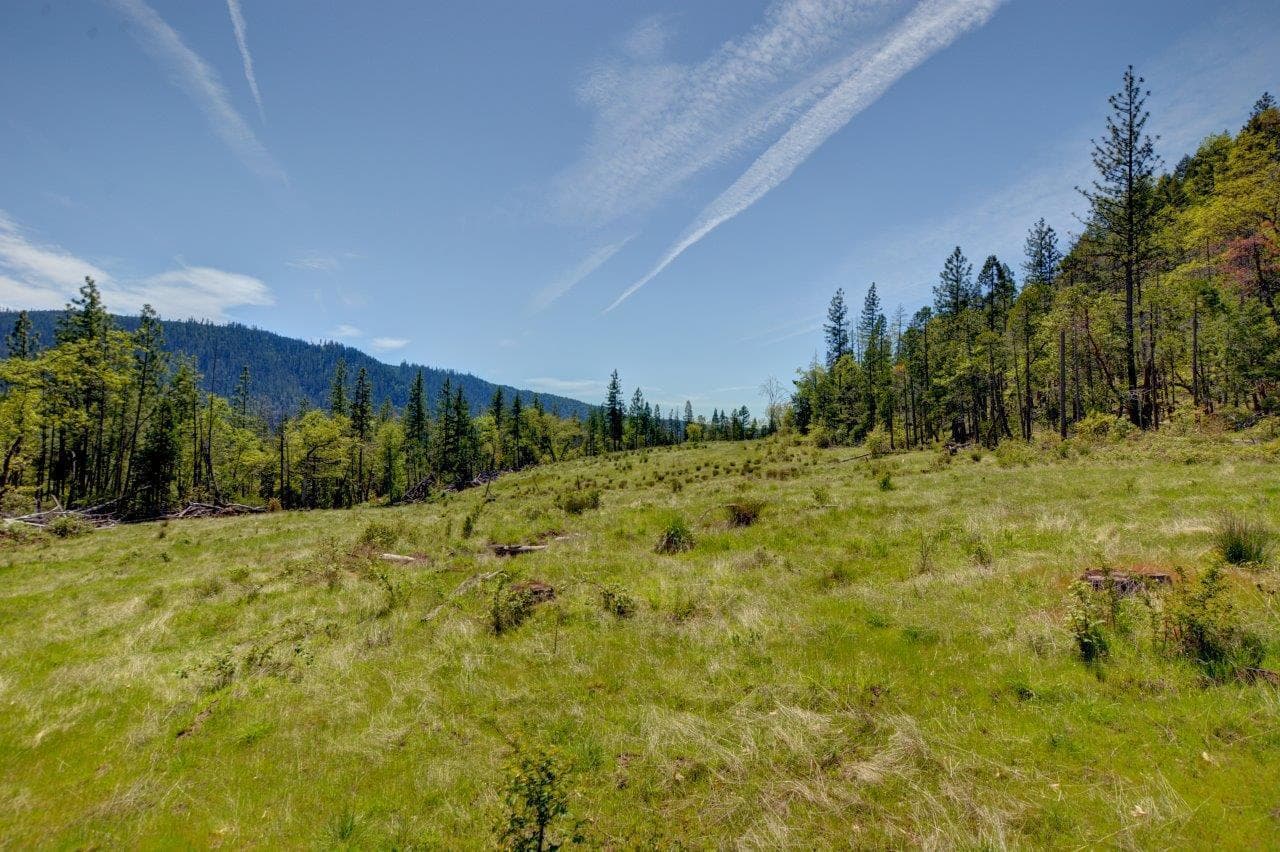 40999 Highway 62, Prospect, 97536