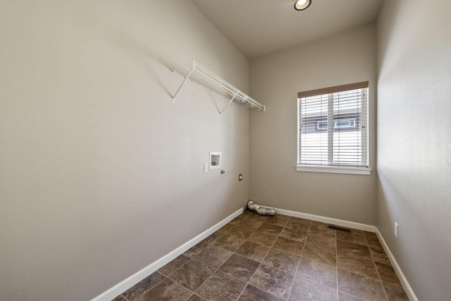 Photo of 656 SE Reed Market Road 29 of 32