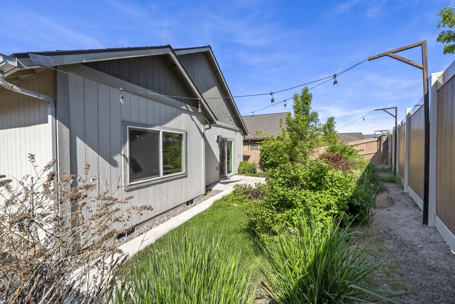 Photo of 656 SE Reed Market Road 32 of 32